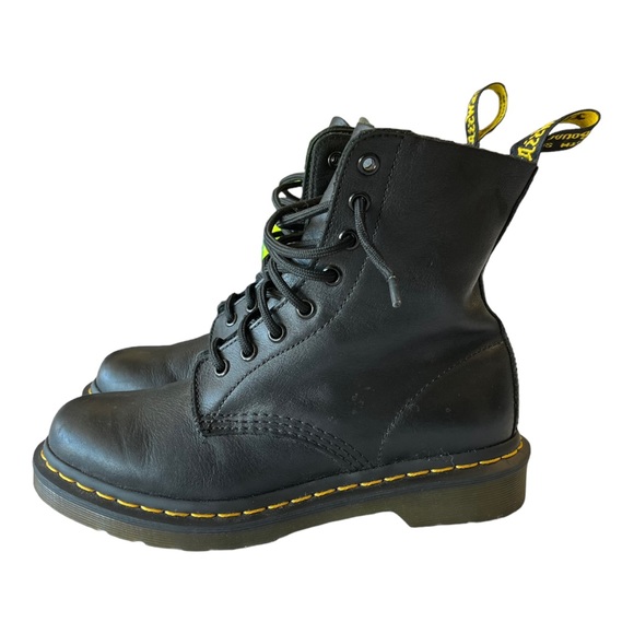 Dr. Martens Shoes - Dr Marten Black Nappa Leather Boots, Women’s 7, Combat Punk Goth Casual 1460